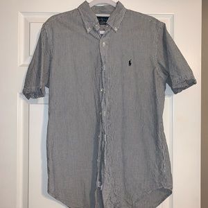 Medium Ralph Lauren Seersucker button up